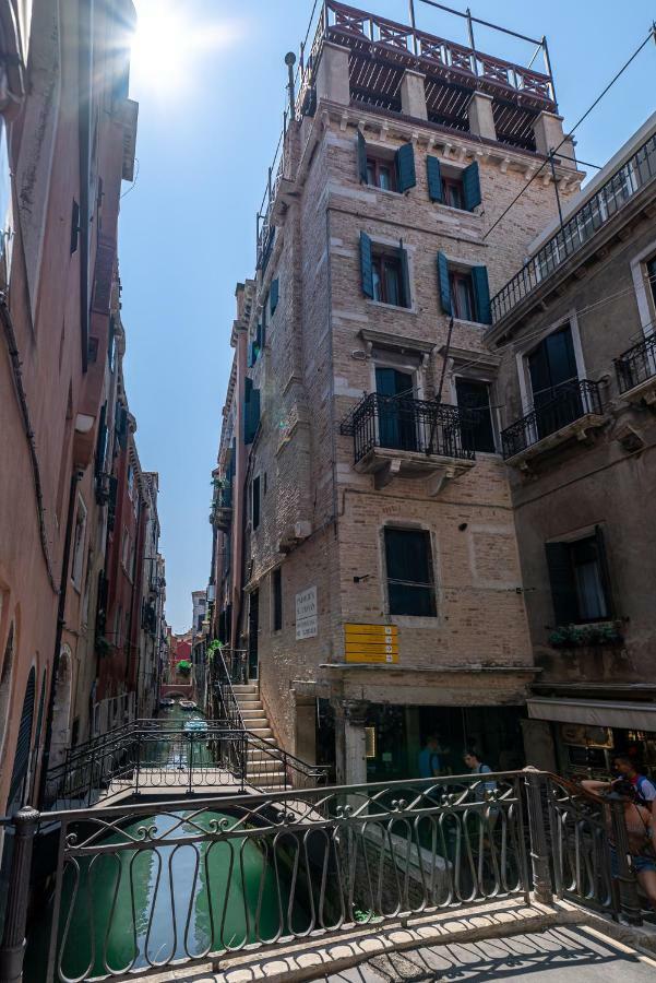 La Finestra Sulle Beccarie Hotell Venedig Exteriör bild